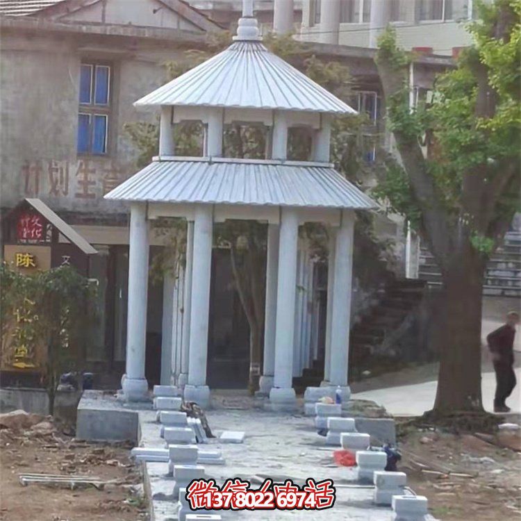 精美大理石雕刻二層涼亭，為農(nóng)村文化廣場添彩