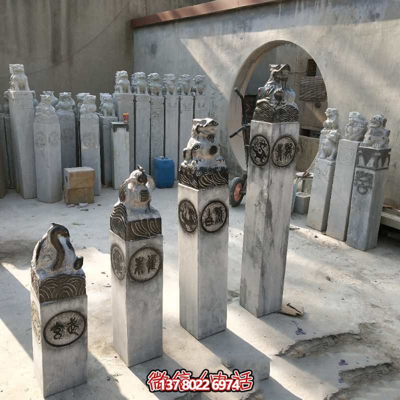 四神馬柱拴，融匯大理石精致雕塑，為園林景觀裝點增添濃濃韻味