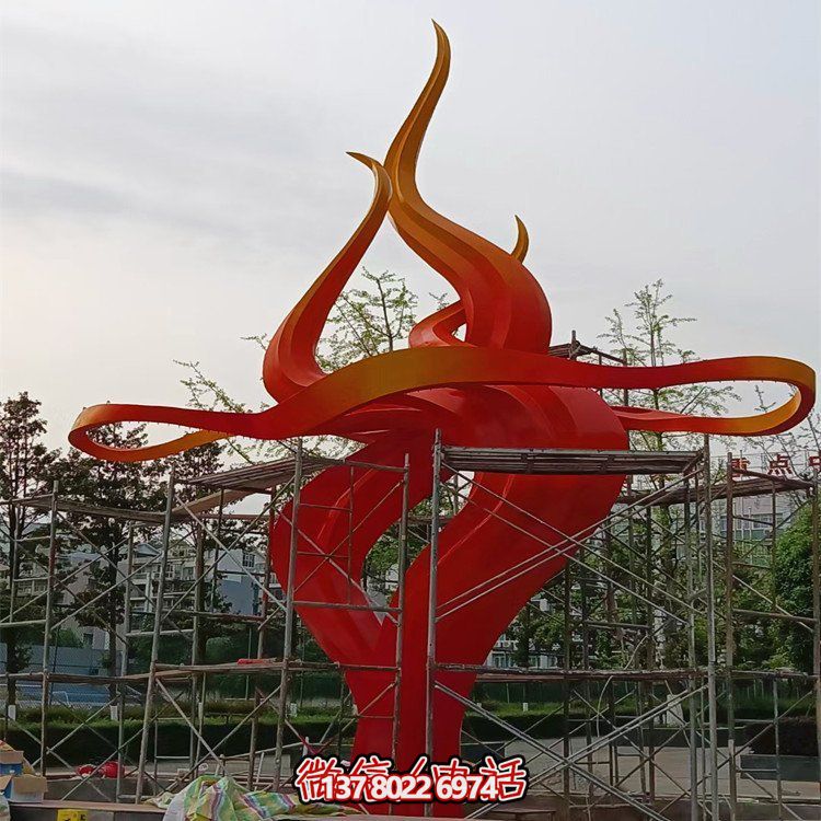 創(chuàng)意景觀不銹鋼雕塑擺件，點(diǎn)亮小區(qū)別墅美景