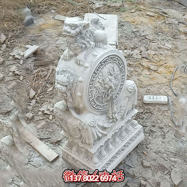 非凡的石雕獅子雕塑，點(diǎn)綴精致的庭院別墅