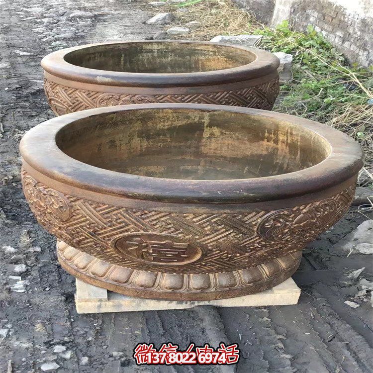 古典庭院魚缸，享受傳統(tǒng)文化的視覺盛宴