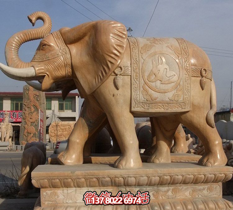 大型黃蠟石雕大象雕塑，為企業(yè)、酒店、景觀增添華麗風(fēng)采