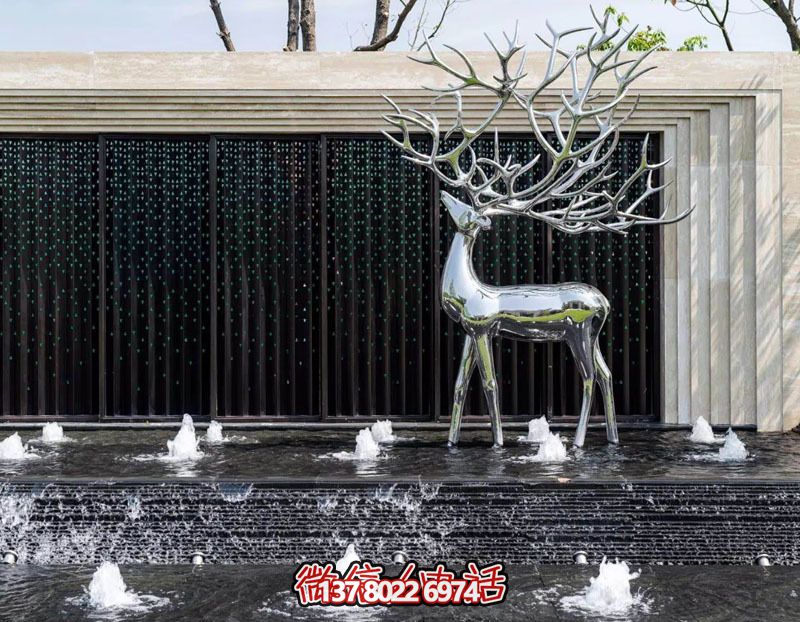 不銹鋼雕刻梅花鹿噴泉，打造公園景區(qū)創(chuàng)意噴泉