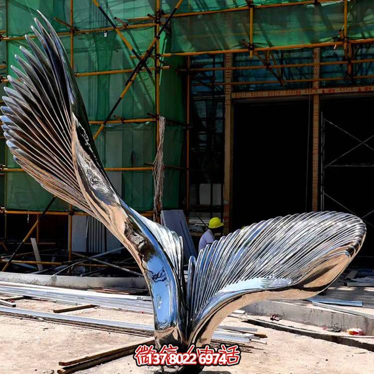 現(xiàn)代風格不銹鋼噴泉擺件，創(chuàng)造完美的戶外水景