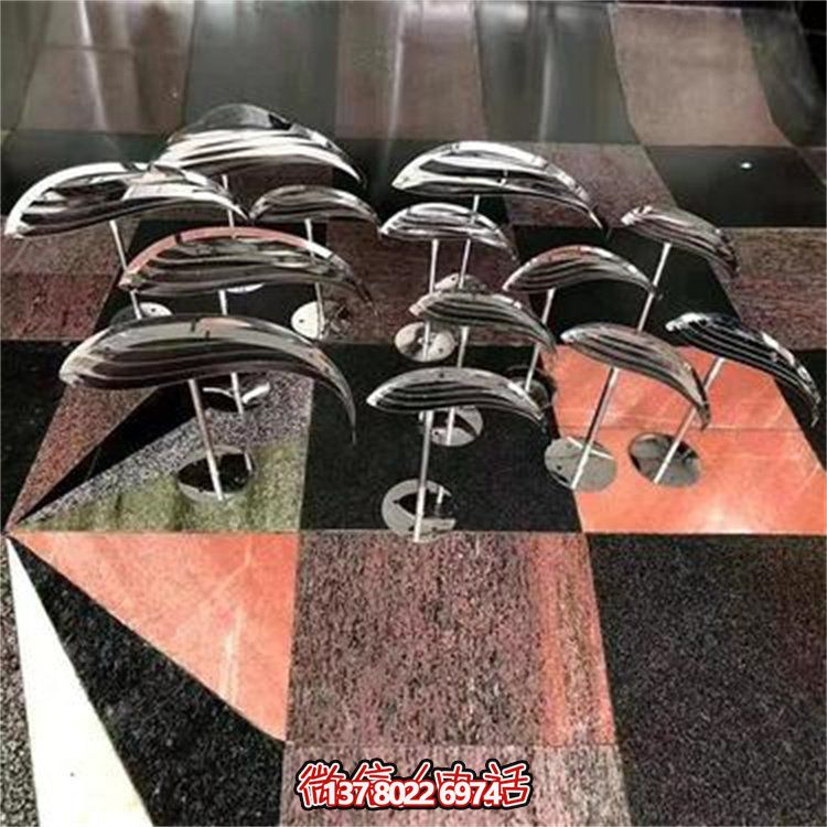 抽象不銹鋼小魚雕塑，點綴水景戶外景觀