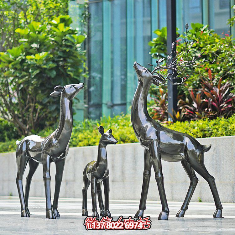 玻璃鋼制仿銅小鹿擺件，點(diǎn)綴戶外園林景觀
