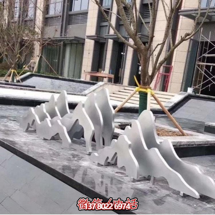 融合唯美抽象，完美裝點(diǎn)小區(qū)景觀的不銹鋼噴泉水池雕塑