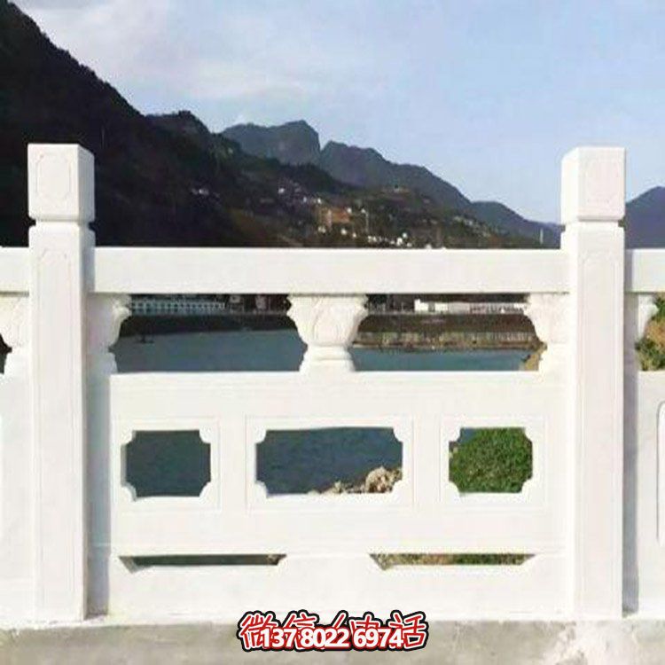 大理石雕刻石欄桿，美輪美奐，護佑家園