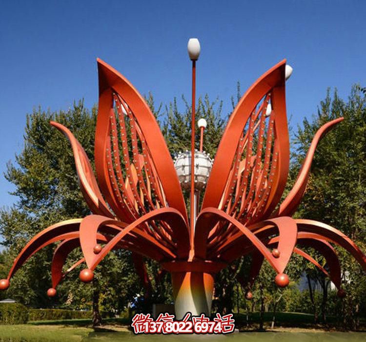 不銹鋼雕塑——綻放紅色花朵，為公園增添美麗
