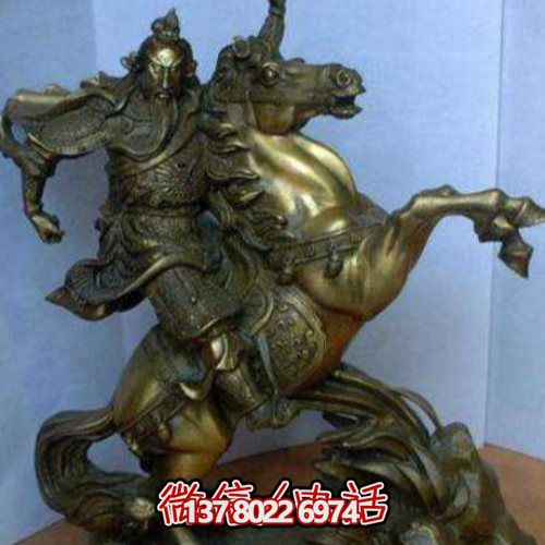 傳統(tǒng)工藝銅雕騎馬人物雕塑，點綴戶外園林