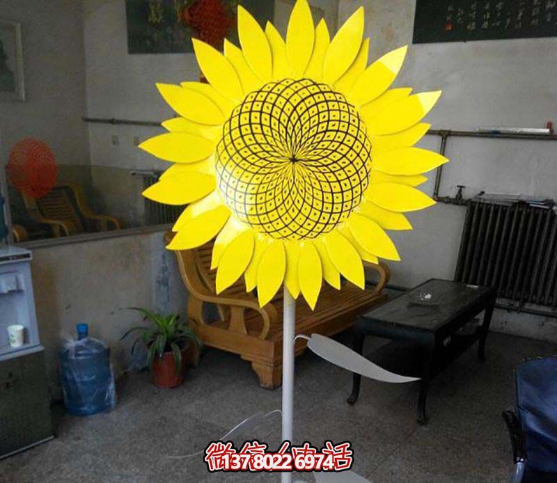不銹鋼游樂園草坪擺放雕塑，向日葵裝飾
