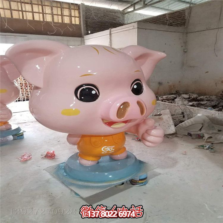 玻璃鋼豬雕塑，為您的店鋪、戶外公園增添熱鬧氣氛