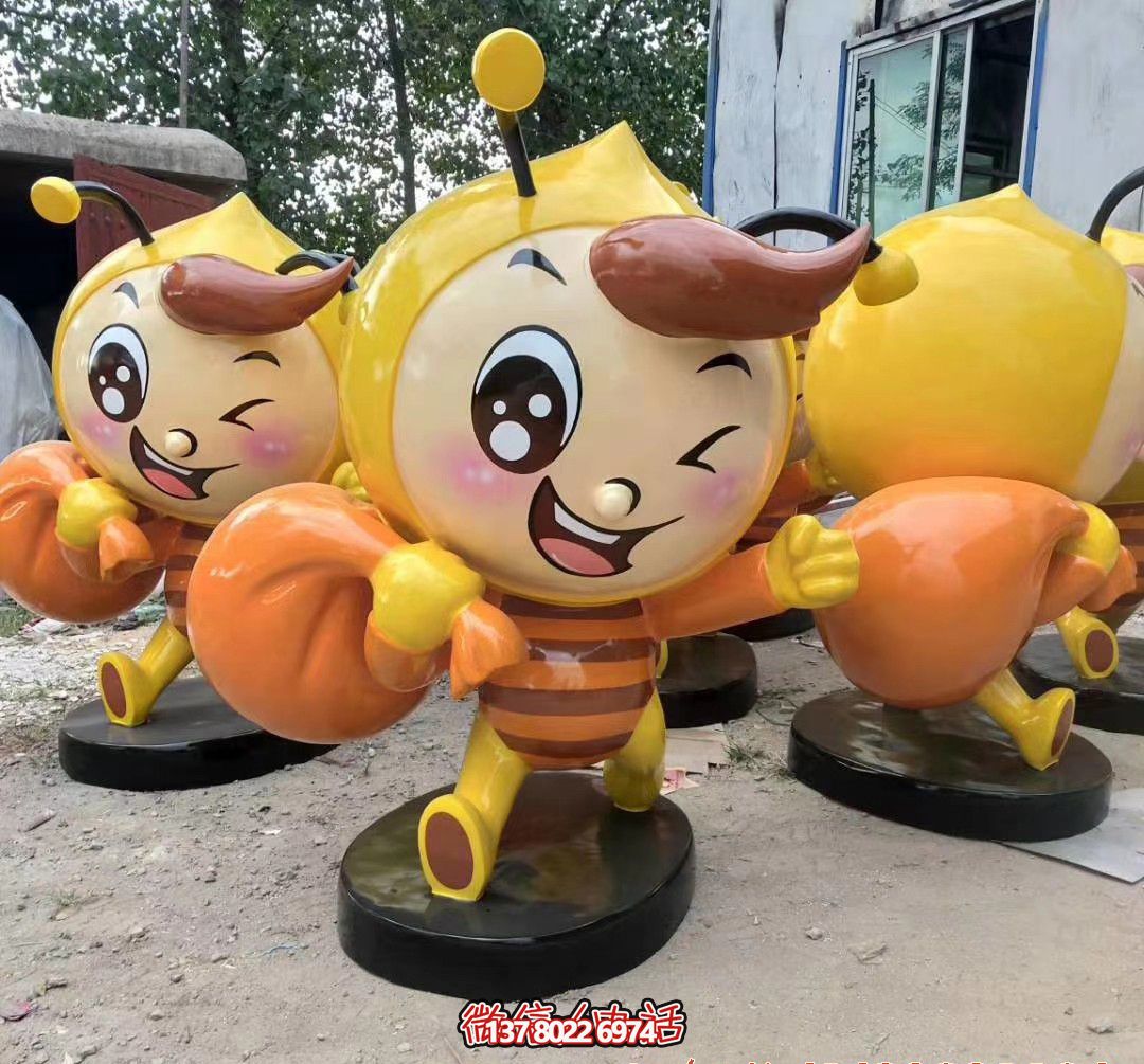 仿真蜜蜂雕塑背包，輕便玻璃鋼裝飾小區(qū)、景區(qū)和草坪