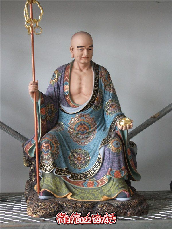 景區(qū)寺廟樹(shù)脂彩繪拿法杖的十八羅漢雕塑 景區(qū)寺廟樹(shù)脂彩繪拿法杖的十八羅漢雕塑