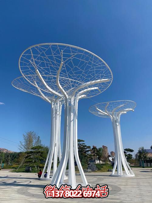 現(xiàn)代綠韻——大型不銹鋼戶(hù)外雕塑